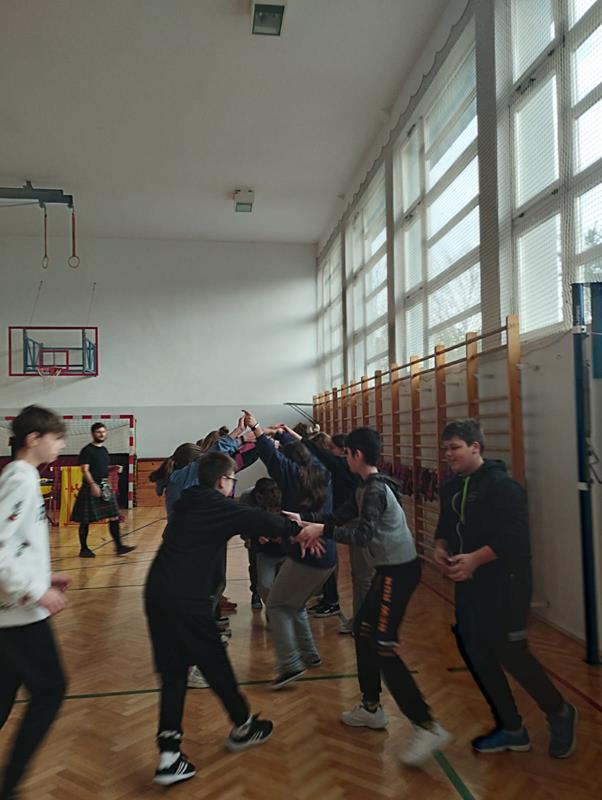 Małopolska Tarcza Antykryzysowa – Pakiet Edukacyjny II. Realizacja wsparcia szkół i placówek oświatowych - Grant 3